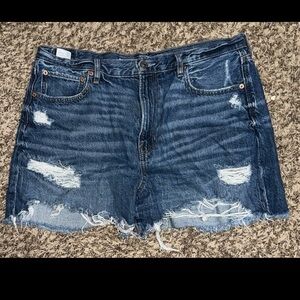Distressed shorts